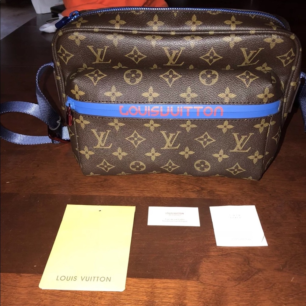 Louis Vuitton Messenger PM